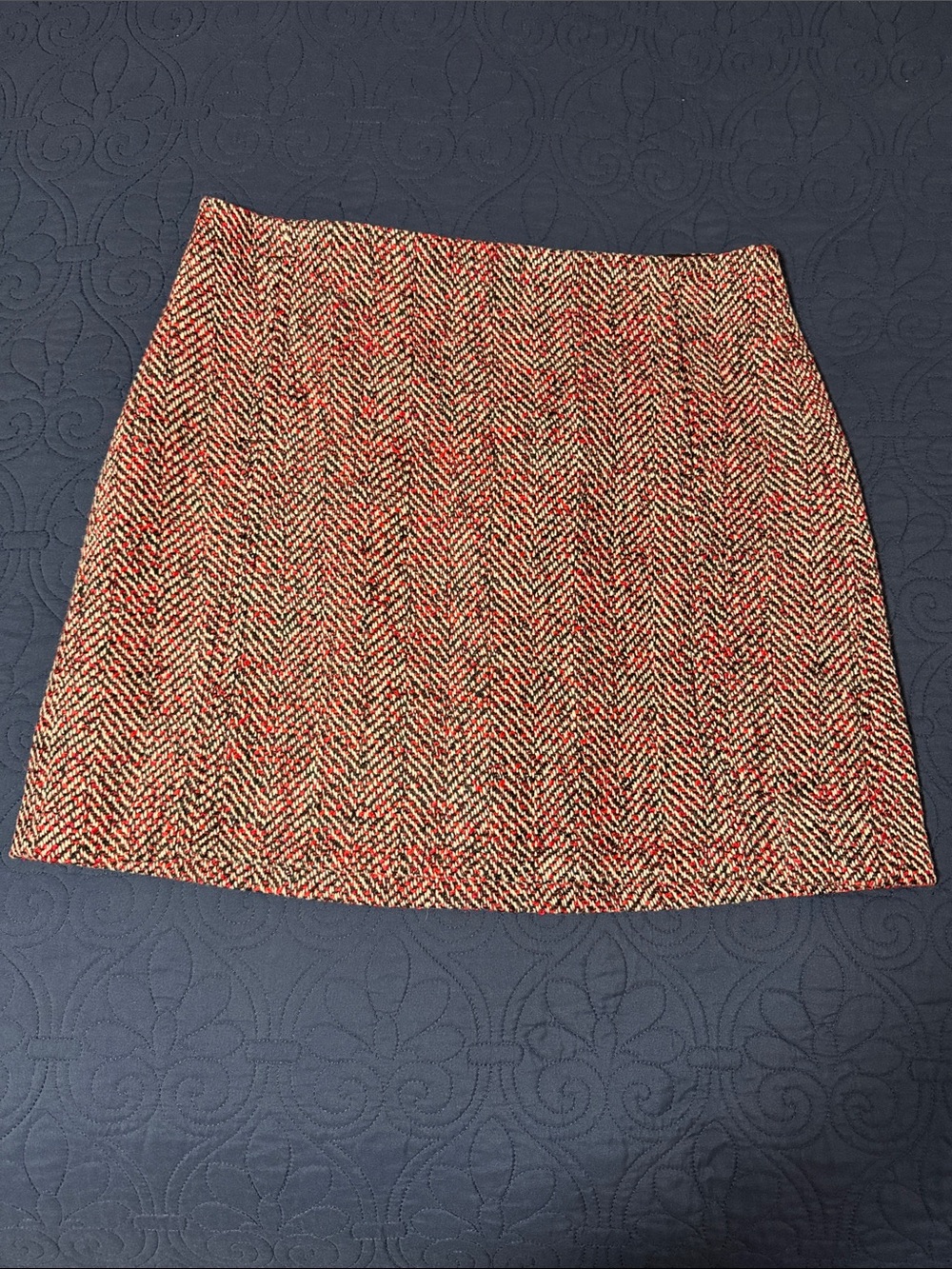 Women's Loft Tweed fully lined Mini Skirt in Red, Black and White